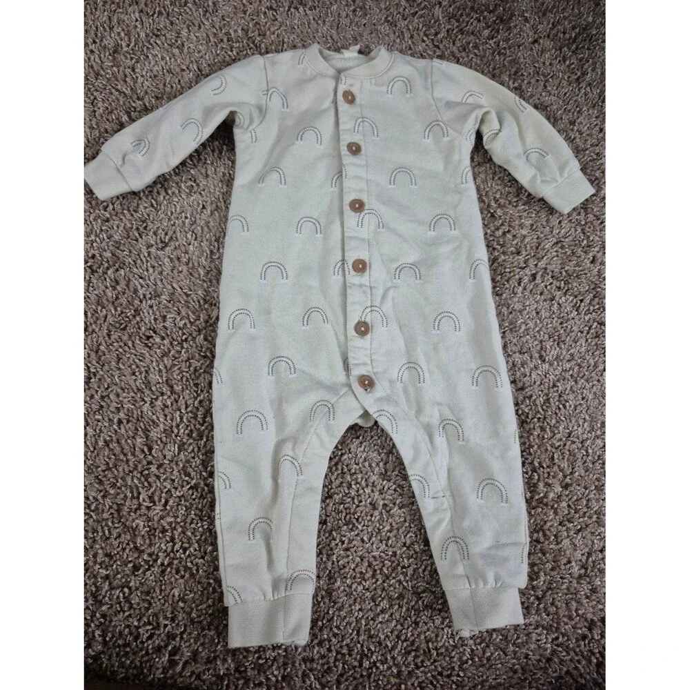 Quincy mae rainbow romper size 3-6 months